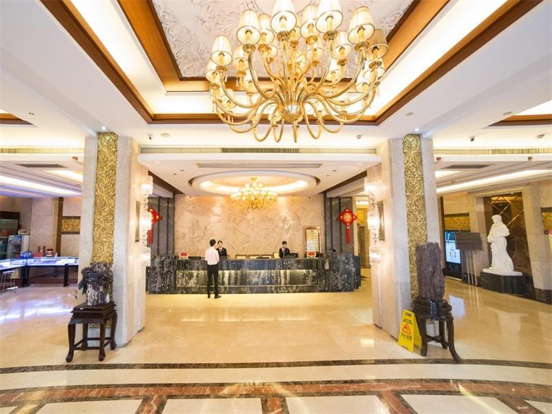 Vienna Hotel Lufeng Peopole Road 외부 사진